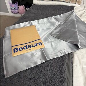 BRAND NEW Bedsüre Grey Satin Pillow Cases 2-Pack Queen Size (20" x 30")